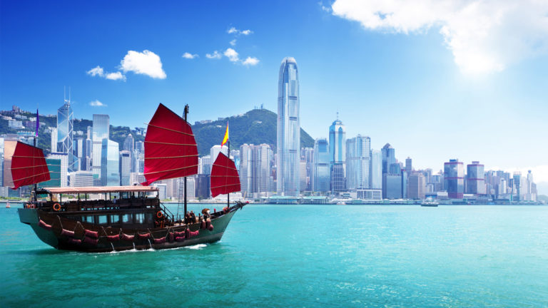 hong kong harbour boat